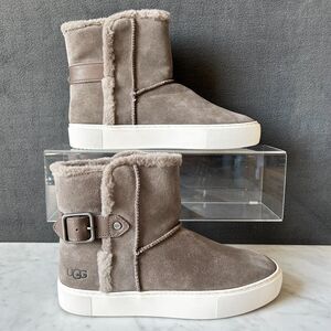 UGG Aika Ankle Boot Mole Brown Suede Leather UGGpure Wool Lining-Women's Size 9